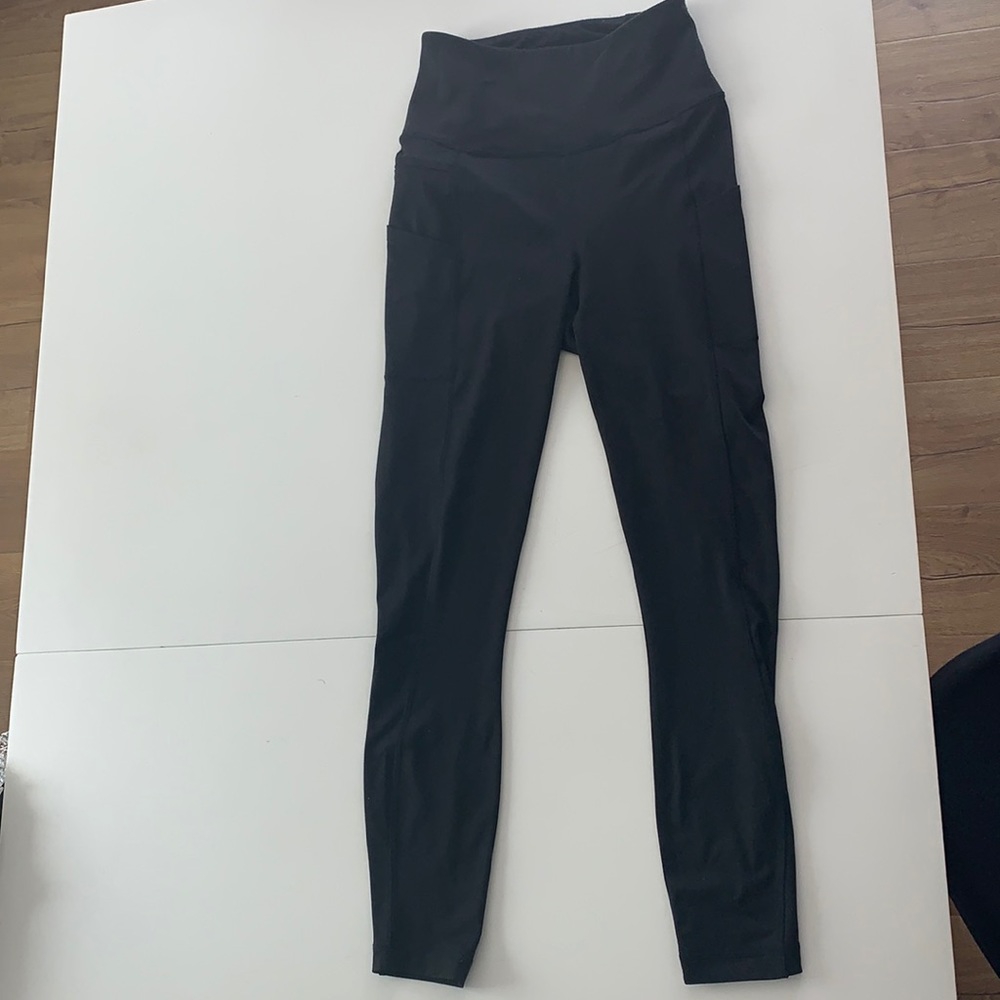 Patagonia leggings.
